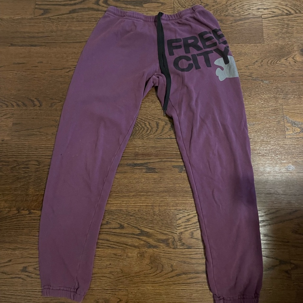 Free city sweatpants - Picture 2 of 2